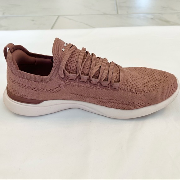 APL: Athletic Propulsion Labs Women's Techloom Breeze Sneakers - Pink 7.5 - Picture 6 of 10